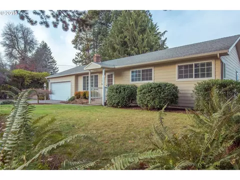 563 Elm St, Lyons, OR 97358 photo 1