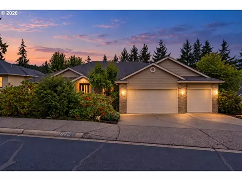 610 Holly Ave, Cottage Grove, OR 97424