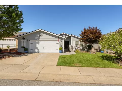 146 Ruby May Way, Roseburg, OR 97471