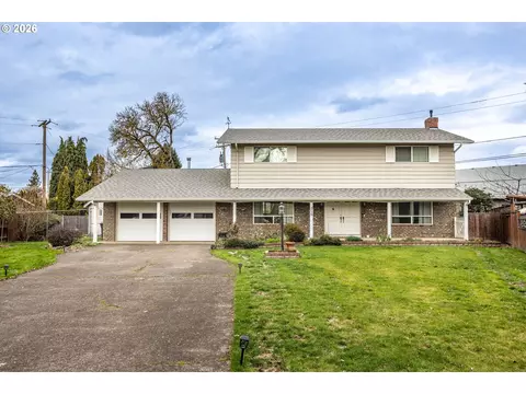 215 Jonquil Ave, Eugene, OR 97404