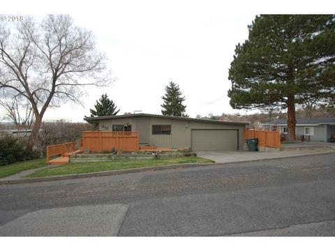 615 NW 6th St, Pendleton, OR 97801 photo 1