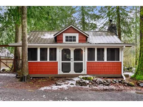 21820 Ez Ln, Rhododendron, OR 97049