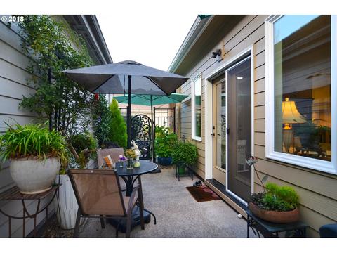 2016 Lake Shore Dr, Eugene, OR 97408 photo 1
