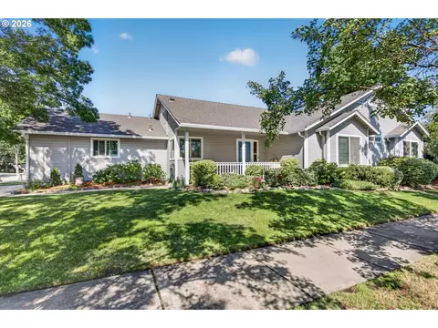 2065 Cheshire Way, Medford, OR 97501