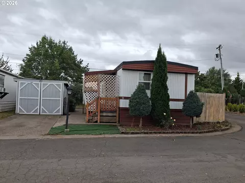 612 N Cascade Dr #48, Woodburn, OR 97071