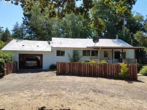 207 Wiggo Ln, Glide, OR 97443 photo 1