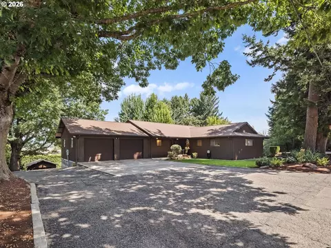 641 W Historic Columbia Ri Hwy, Troutdale, OR 97060