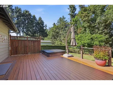 Exterior - 37845 Shenandoah Loop, Springfield, OR 97478 photo 5 of 11