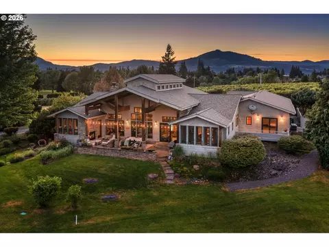 1193 Indian Creek Rd, Hood River, OR 97031