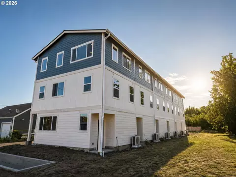 Exterior - 505 17th St, Springfield, OR 97477 photo 1 of 1