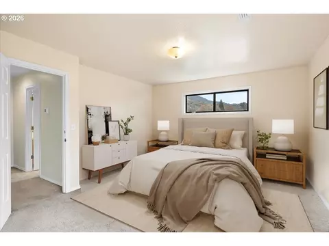 Bedroom - 113 Walnut Dr, Rogue River, OR 97537 photo 4 of 4