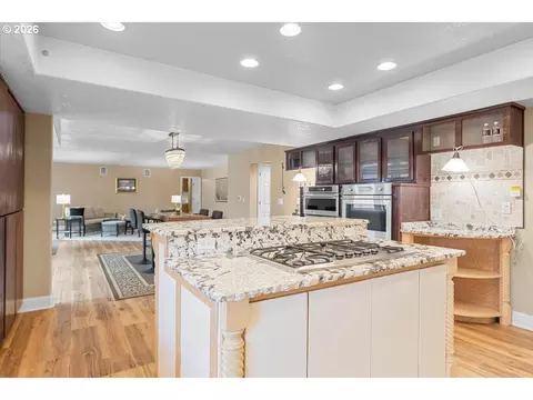 Kitchen - 113 Walnut Dr, Rogue River, OR 97537 photo 3 of 3