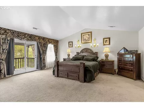 Bedroom - 113 Walnut Dr, Rogue River, OR 97537 photo 1 of 4