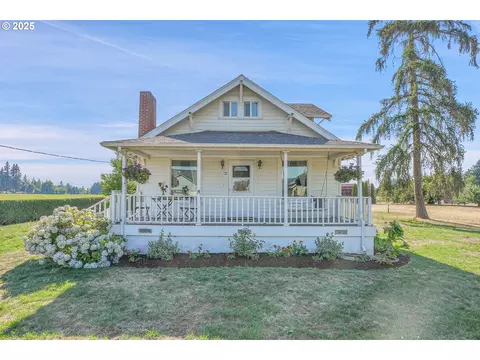 1877 N Holly St, Canby, OR 97013
