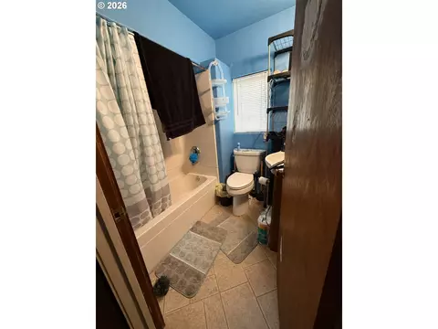 Bath - 618 S Main St, Pendleton, OR 97801 photo 2 of 2