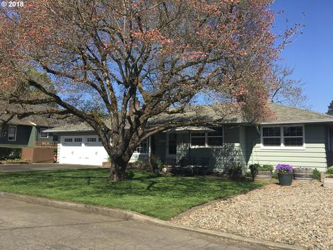 540 E Clarendon St, Gladstone, OR 97027 photo 1
