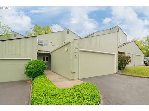 1664 NW Rolling Hill Dr, Beaverton, OR 97006