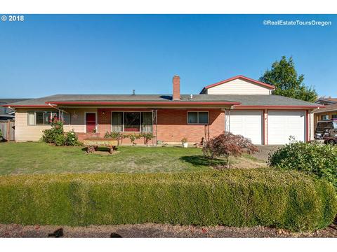 1360 NE Country Club Ave, Gresham, OR 97030 photo 1