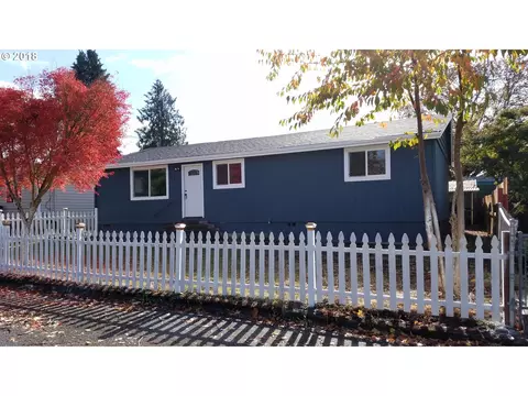 312 E 2nd St, Molalla, OR 97038 photo 1