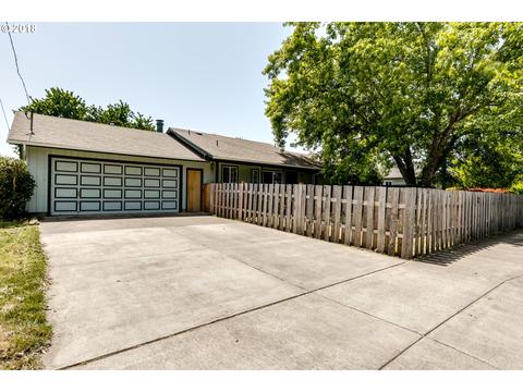 182 Irvington Dr, Eugene, OR 97404 photo 1