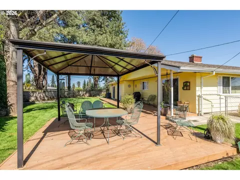 32120 Coburg Bottom Loop Rd, Eugene, OR 97408 photo 25