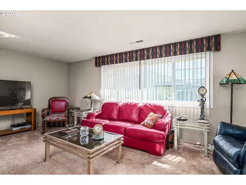 32120 Coburg Bottom Loop Rd, Eugene, OR 97408 photo 5