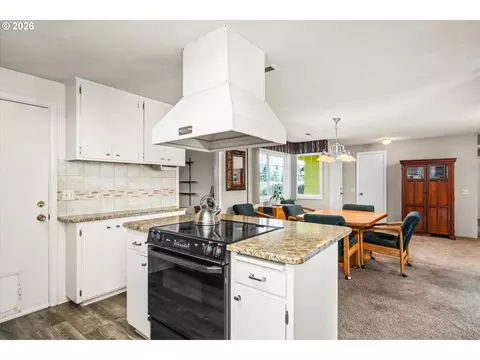32120 Coburg Bottom Loop Rd, Eugene, OR 97408 photo 12