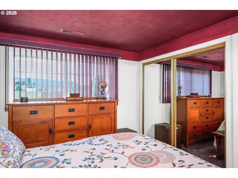 32120 Coburg Bottom Loop Rd, Eugene, OR 97408 photo 17