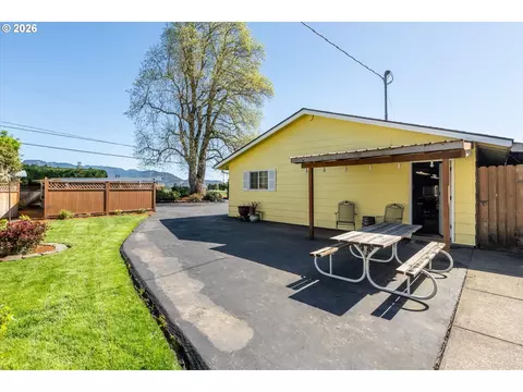 32120 Coburg Bottom Loop Rd, Eugene, OR 97408 photo 29