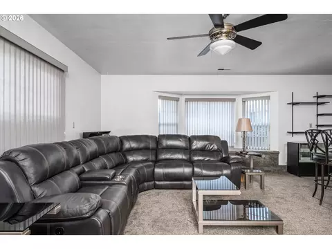32120 Coburg Bottom Loop Rd, Eugene, OR 97408 photo 14
