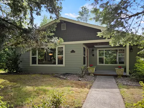 3144 Diane Dr, Lake Oswego, OR 97035