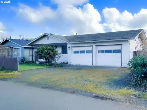 432 Everett Ave, Sutherlin, OR 97479