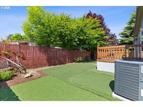 1949 SE Palmquist Rd #73, Gresham, OR 97080 photo 26