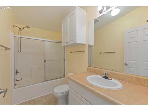 1949 SE Palmquist Rd #73, Gresham, OR 97080 photo 18