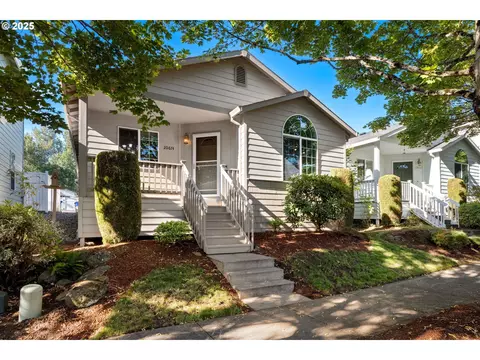 20674 NE Shore View Dr, Fairview, OR 97024