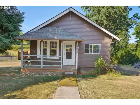 17075 Bluff Rd, Sandy, OR 97055