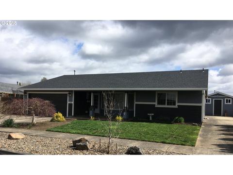 132 S 28th Ave, Cornelius, OR 97113 photo 1