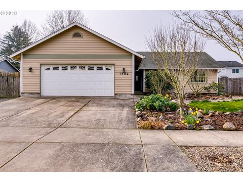 1452 Adelman Loop, Eugene, OR 97402 photo 1