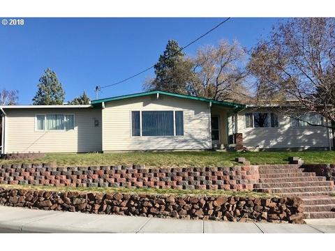 360 Barratt Blvd, Heppner, OR 97836 photo 1