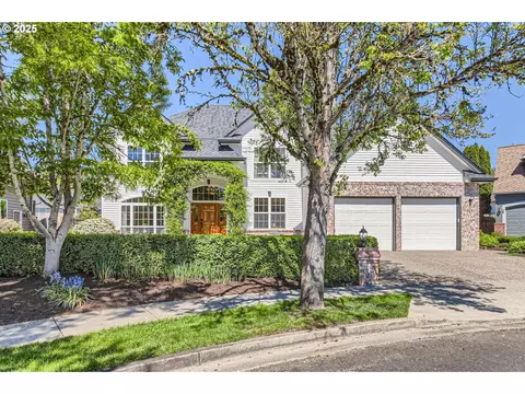 16775 NW Sandelie Ct, Beaverton, OR 97006