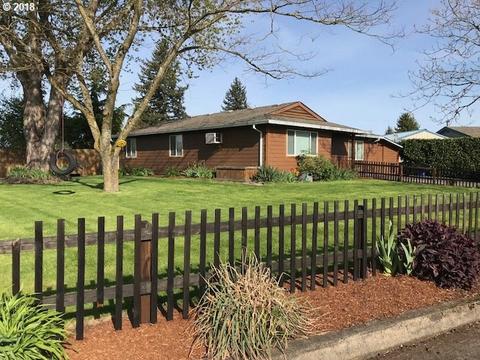 504 Kae Ct, Molalla, OR 97038 photo 1