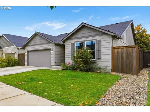 4970 Squirrel St, Springfield, OR 97478