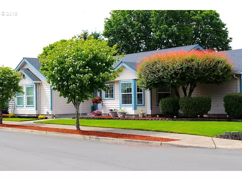 2302 N 32nd St, Springfield, OR 97477 photo 1
