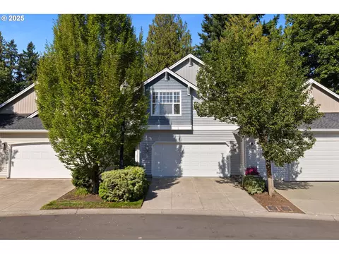 8702 NE 17th St #61, Vancouver, WA 98664
