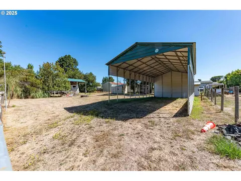 0 S 3rd St #500, Lakeside, OR 97449