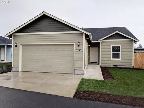 3790 E St, Springfield, OR 97478 photo 1