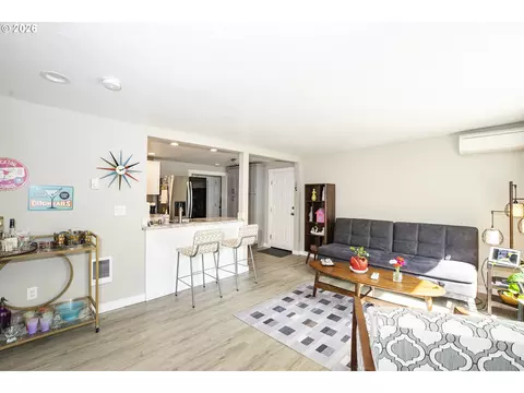 Living - 1161 W 18th Ave, Eugene, OR 97402 photo 1 of 2