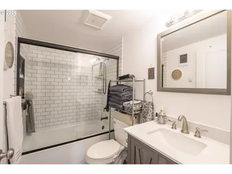 Bath - 1161 W 18th Ave, Eugene, OR 97402 photo 1 of 2