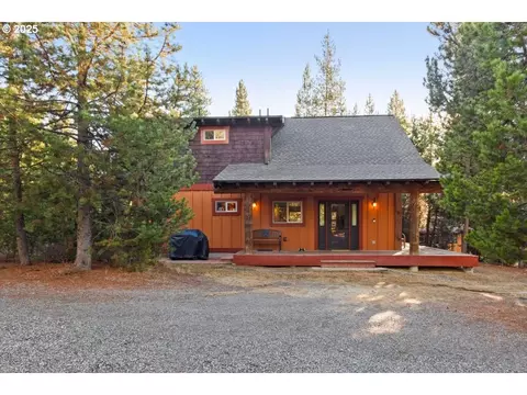 141152 Crescent Moon Dr, Crescent Lake, OR 97733