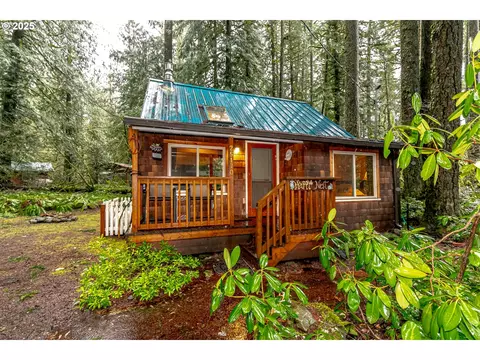 25170 E Old Smokey Rd, Rhododendron, OR 97049